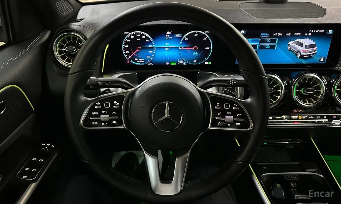 Фото 20 - Mercedes-Benz EQB