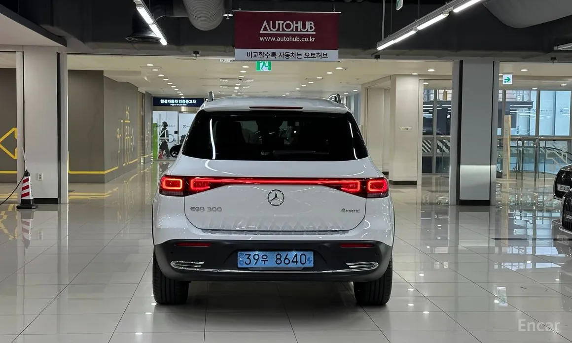 Фото 3 - Mercedes-Benz EQB