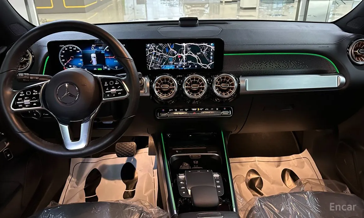 Фото 7 - Mercedes-Benz EQB