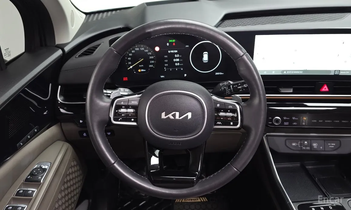 Фото 13 - Kia Carnival