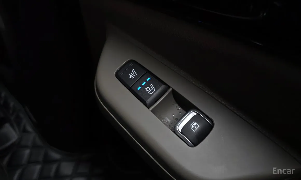 Фото 19 - Kia Carnival