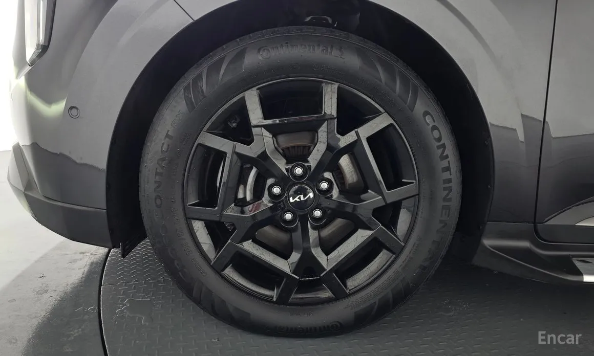 Фото 5 - Kia Carnival