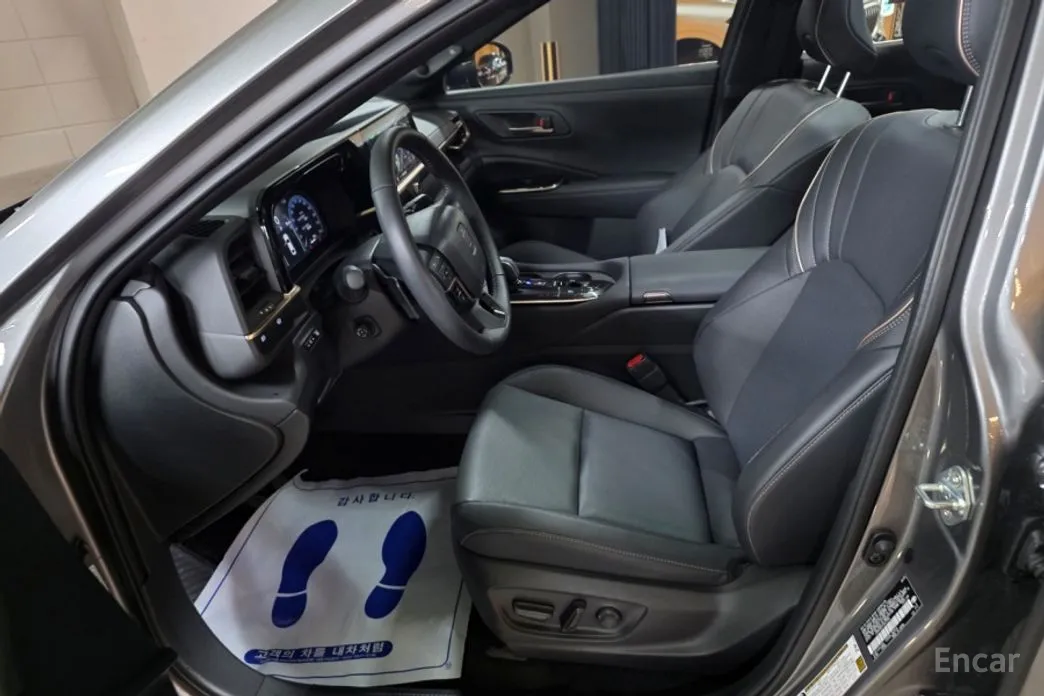 Фото 10 - Toyota Crown