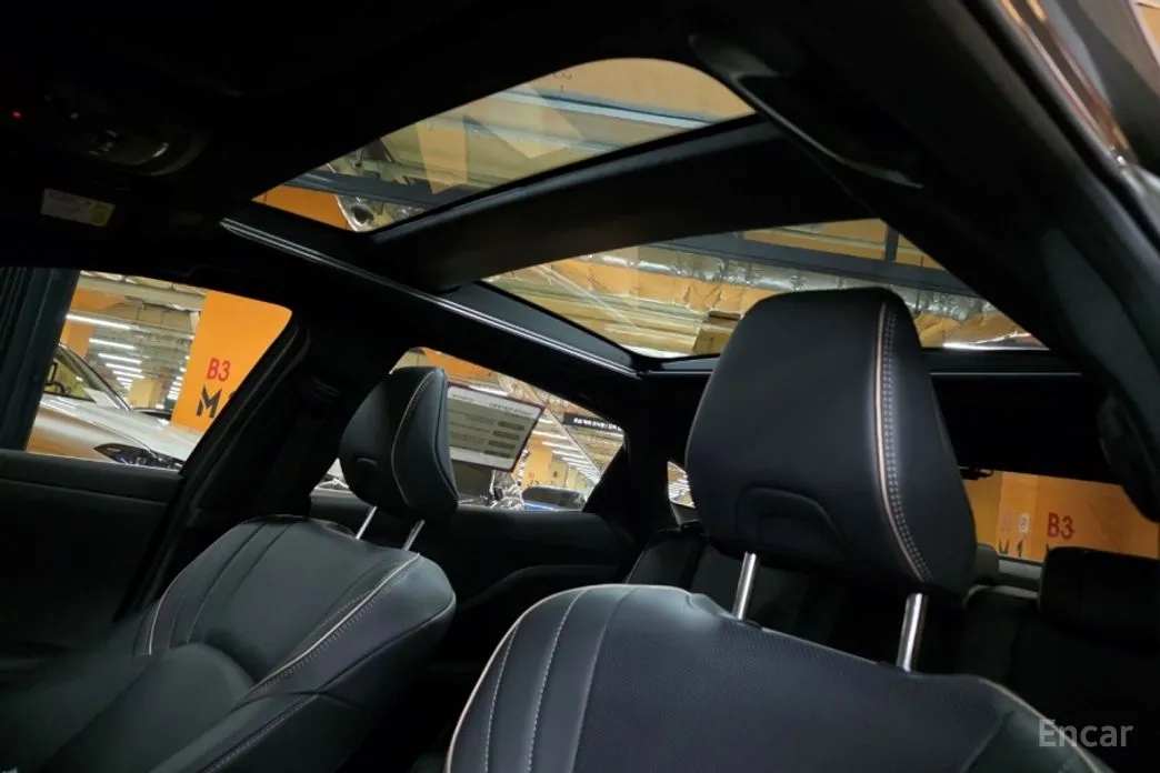 Фото 11 - Toyota Crown