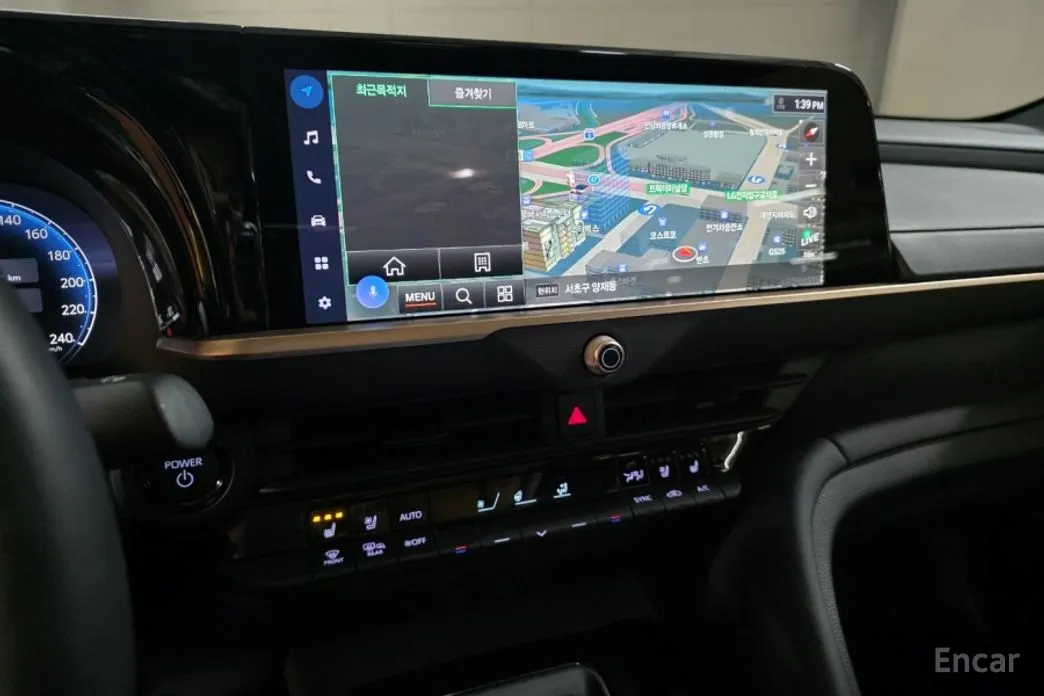 Фото 17 - Toyota Crown