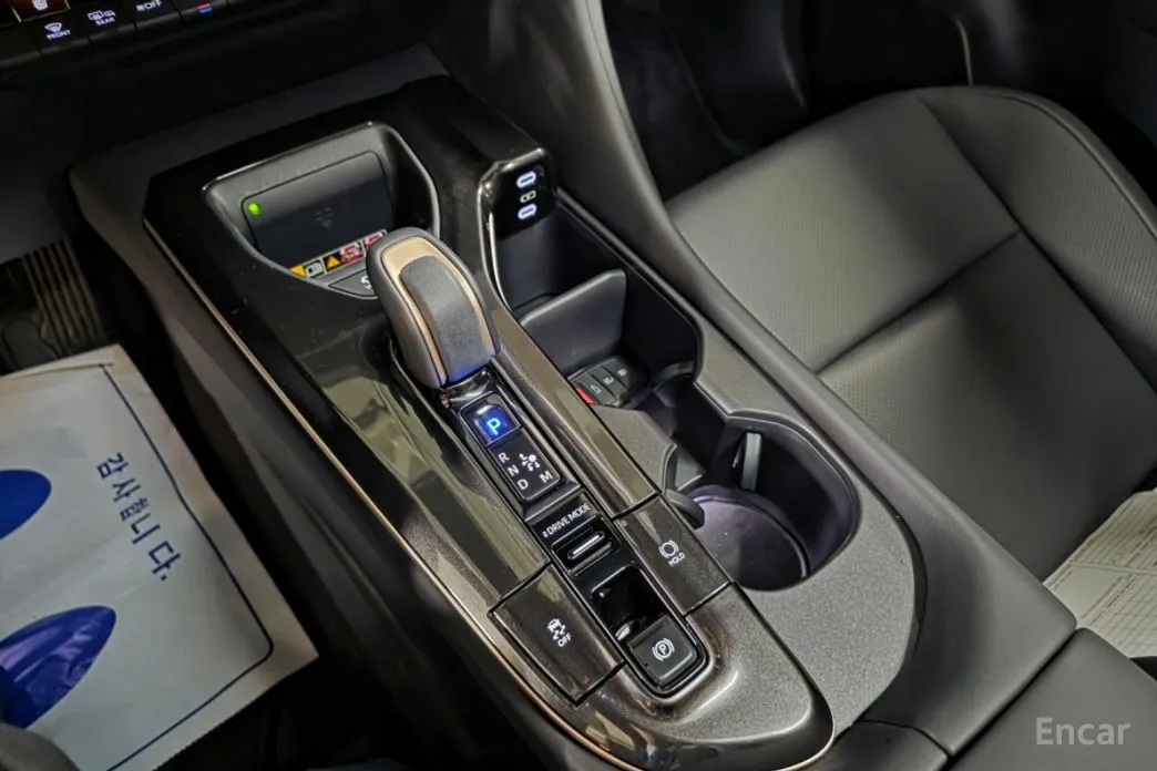 Фото 18 - Toyota Crown