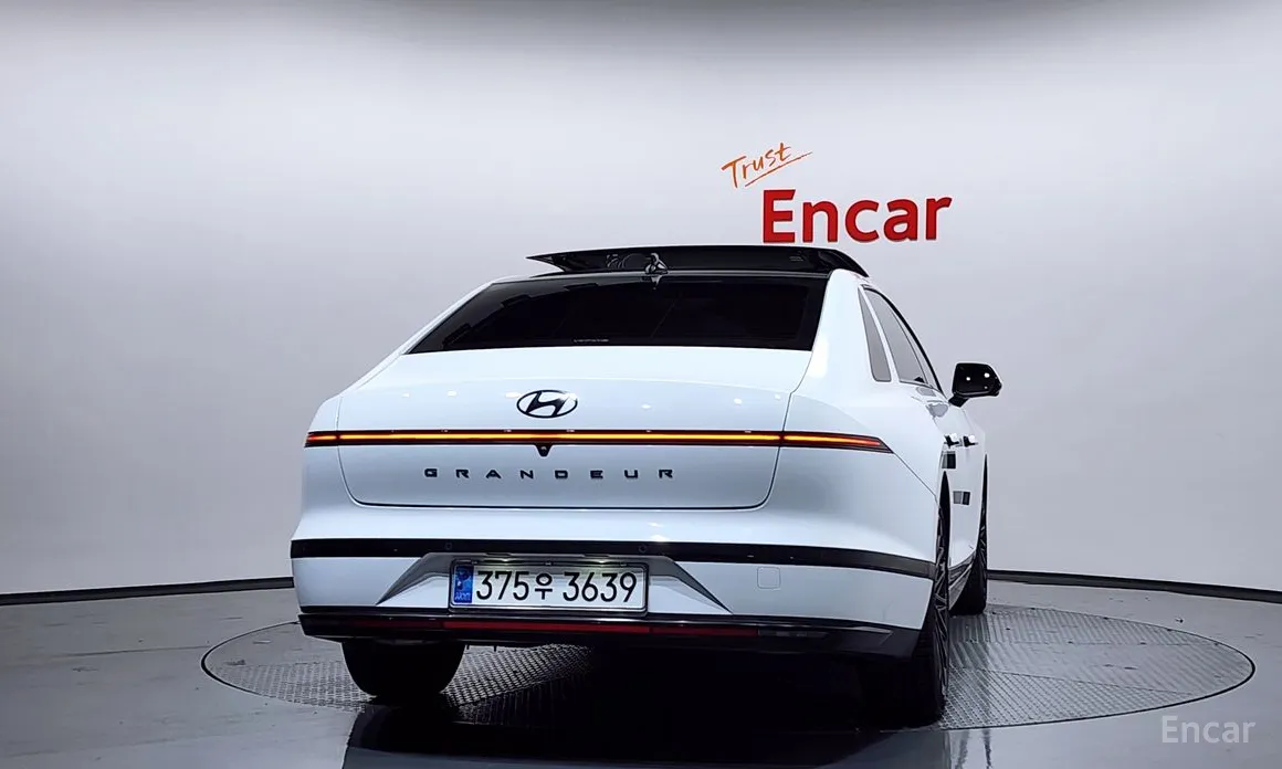 Photo 4 - Hyundai Grandeur