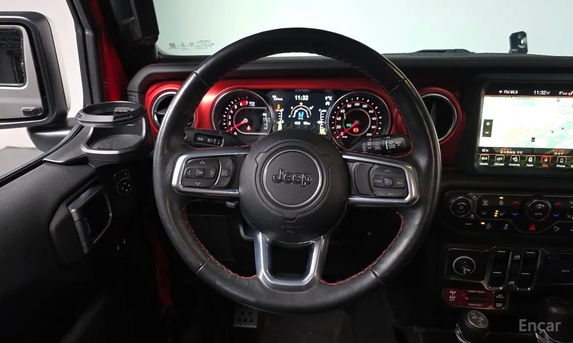 Фото 14 - Jeep Wrangler