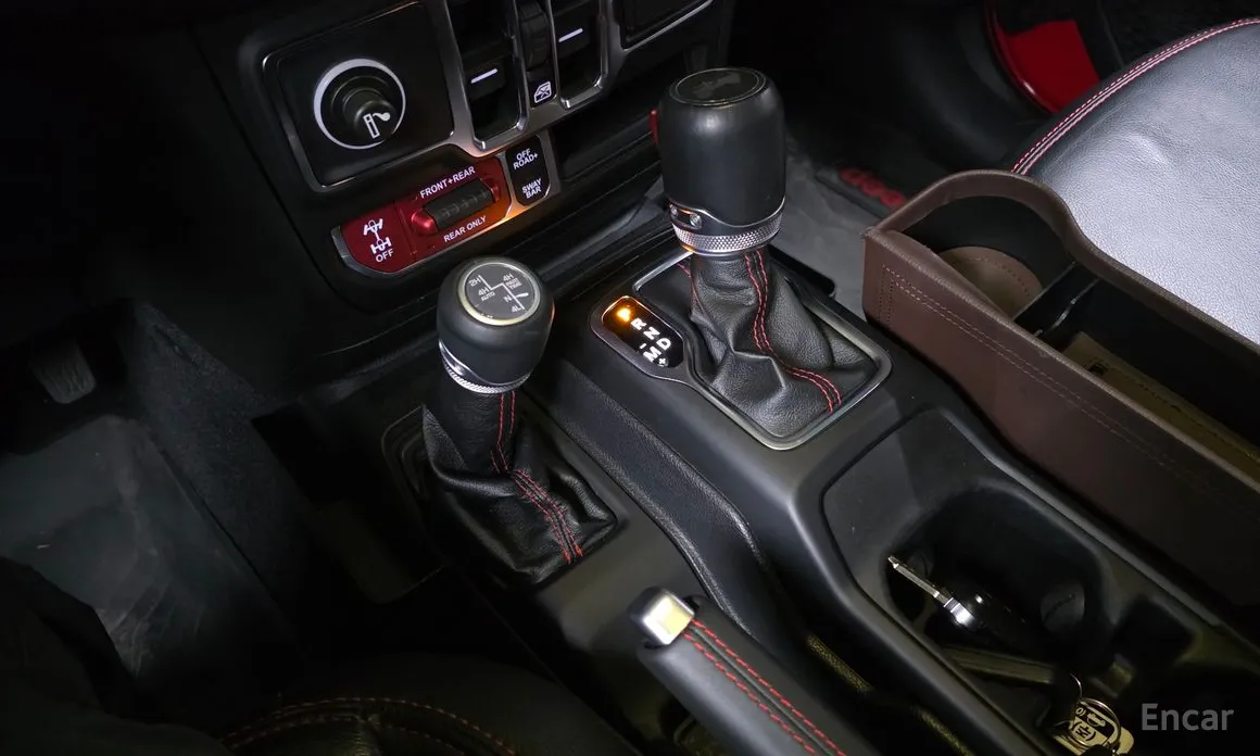 Фото 9 - Jeep Wrangler