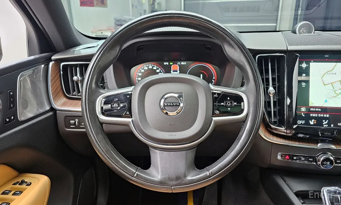 Фото 14 - Volvo XC60