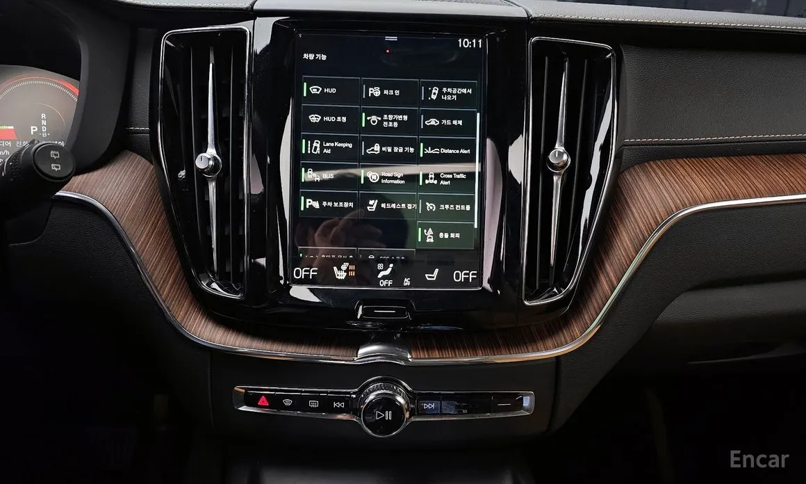 Фото 15 - Volvo XC60