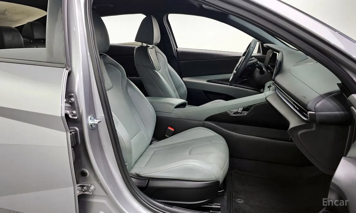 Фото 10 - Hyundai Avante