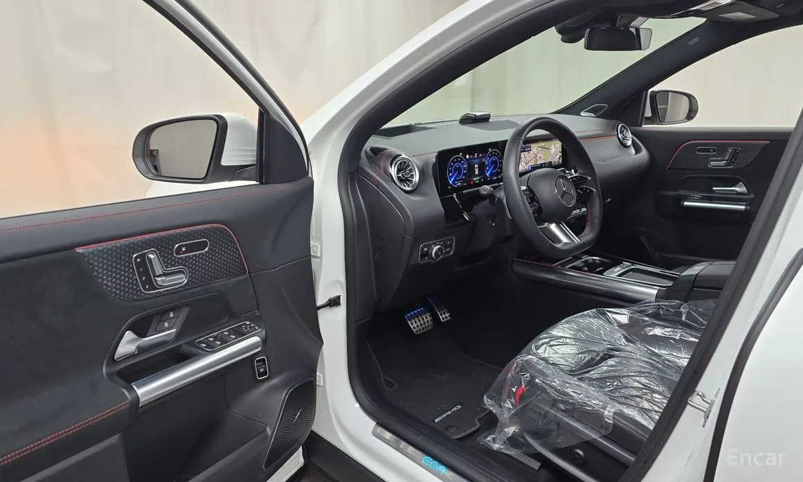 Фото 10 - Mercedes-Benz EQA