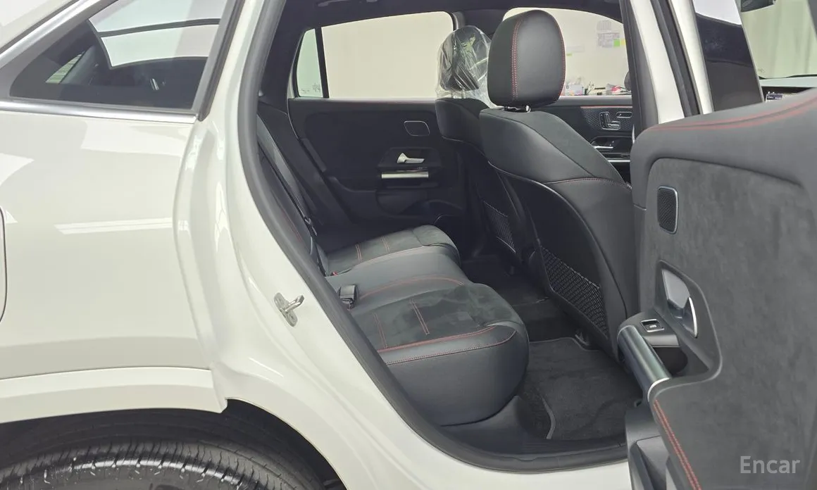 Фото 12 - Mercedes-Benz EQA