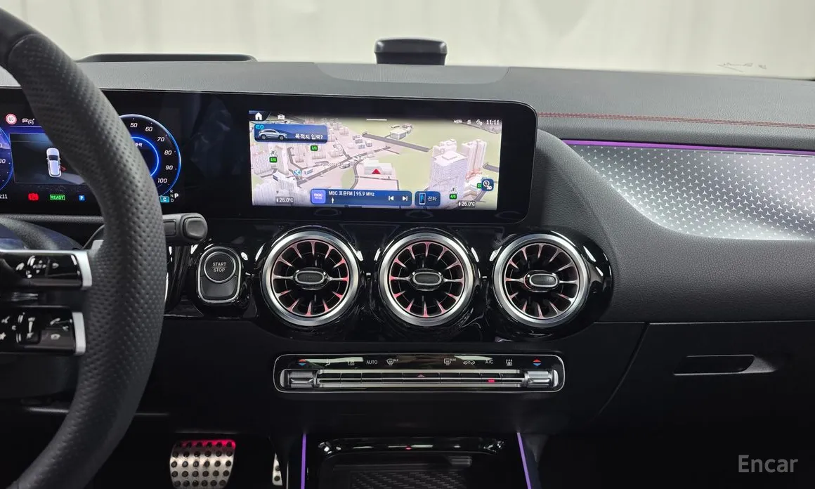 Фото 14 - Mercedes-Benz EQA