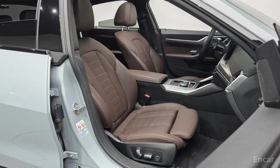 Фото 10 - BMW i4