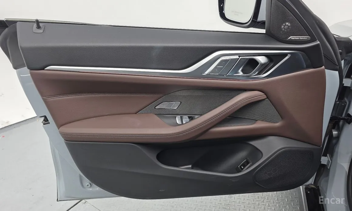 Фото 18 - BMW i4