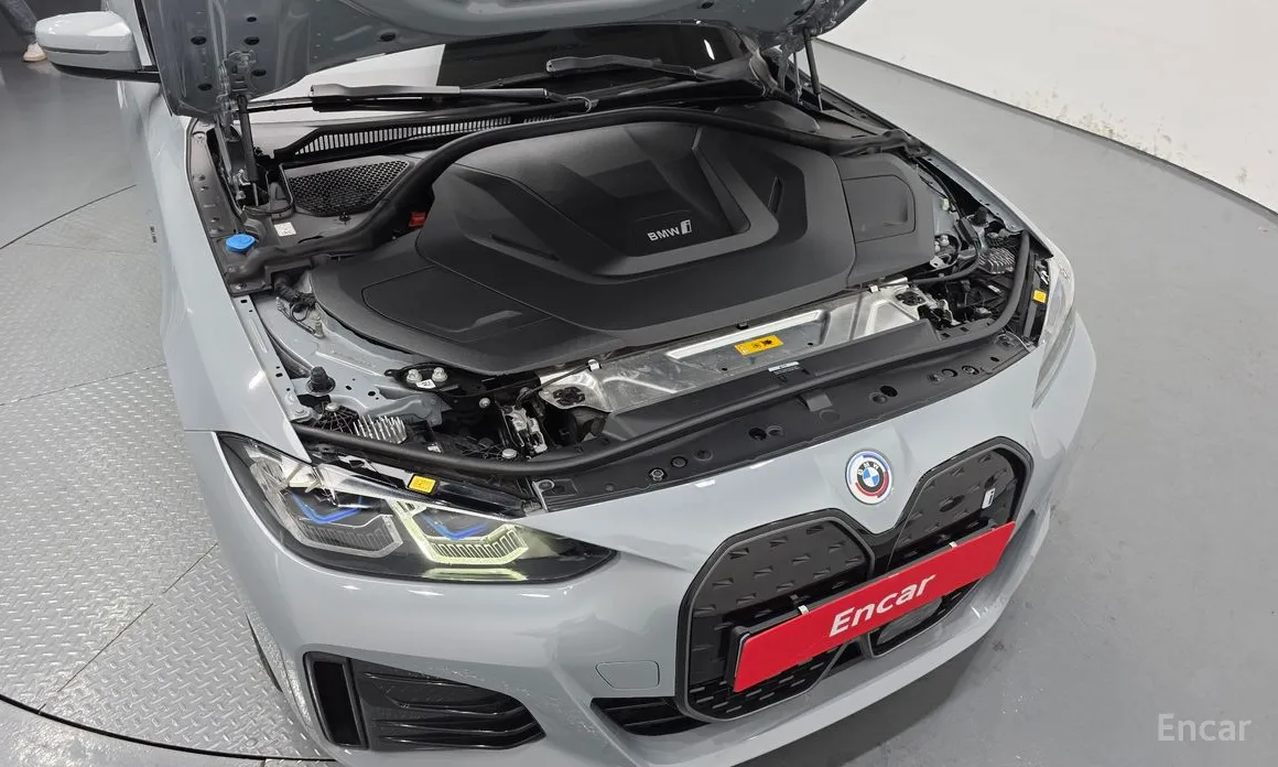 Фото 6 - BMW i4