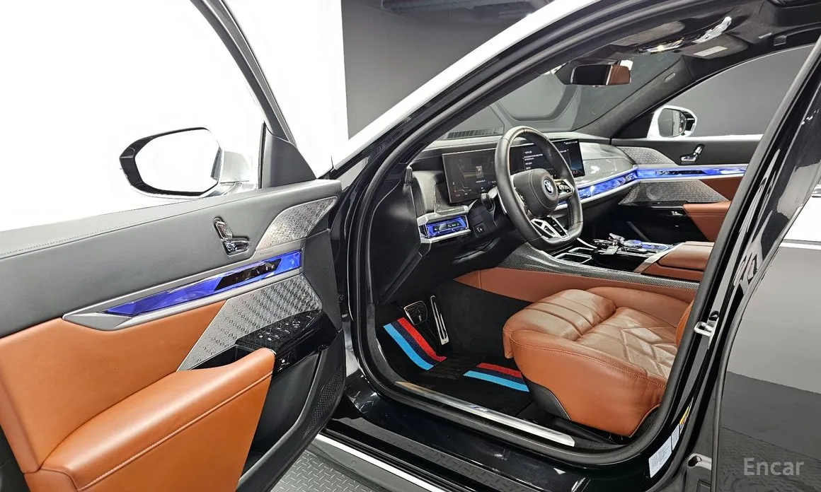 Фото 11 - BMW i7