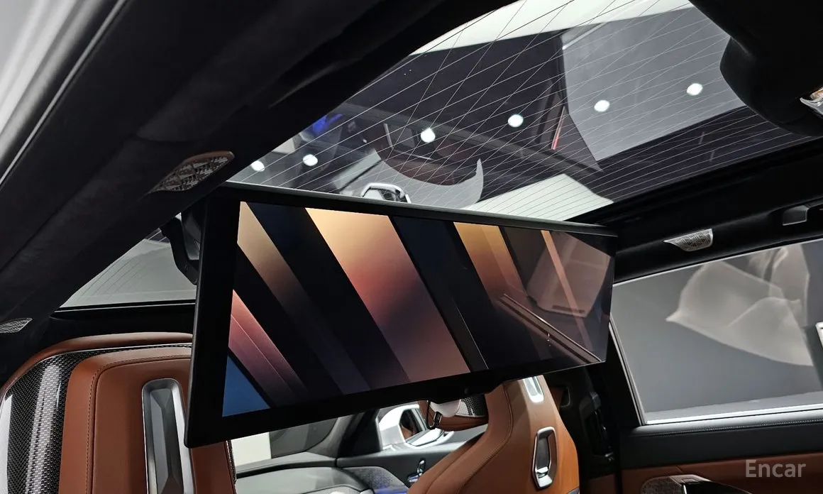 Фото 17 - BMW i7