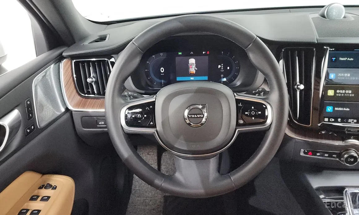 Фото 13 - Volvo XC60