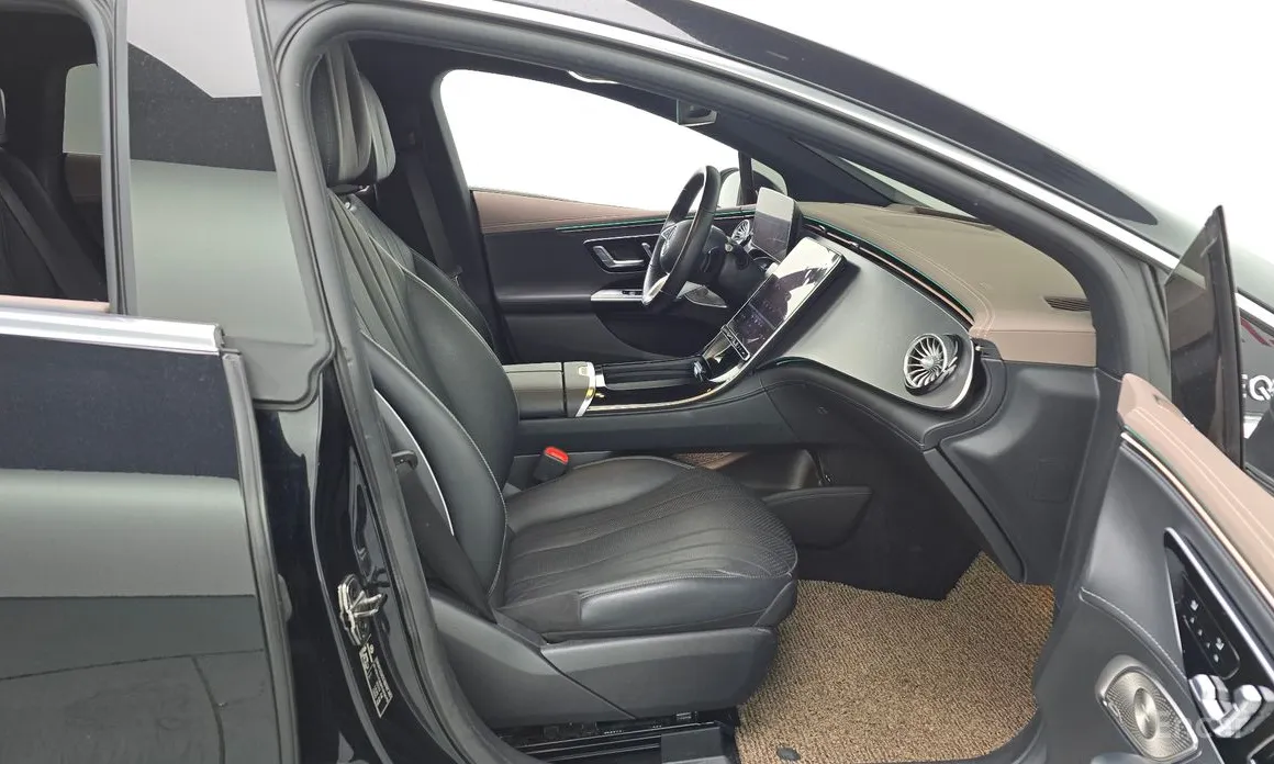 Фото 11 - Mercedes-Benz EQE