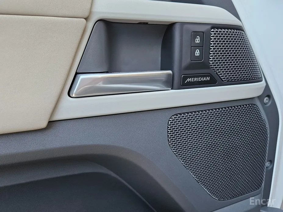 Фото 13 - Land Rover Defender