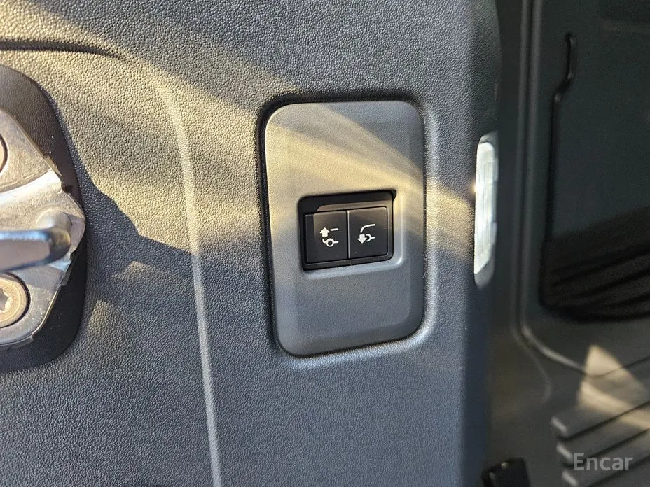 Фото 20 - Land Rover Defender