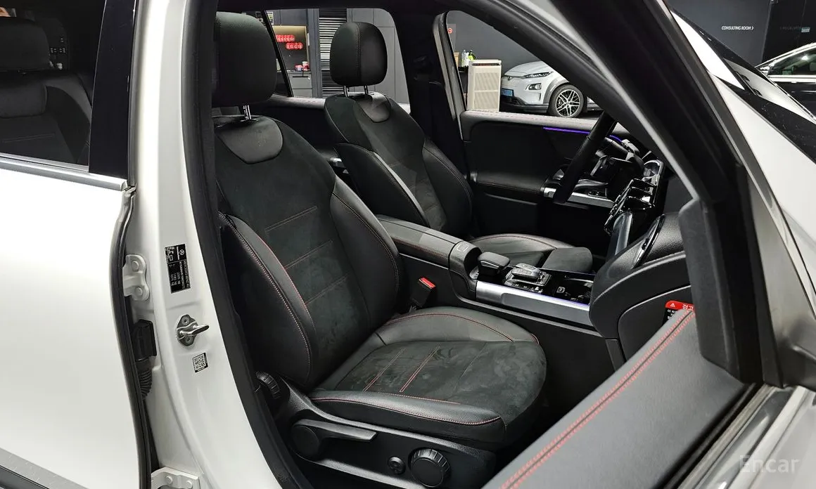 Фото 10 - Mercedes-Benz GLB-Class