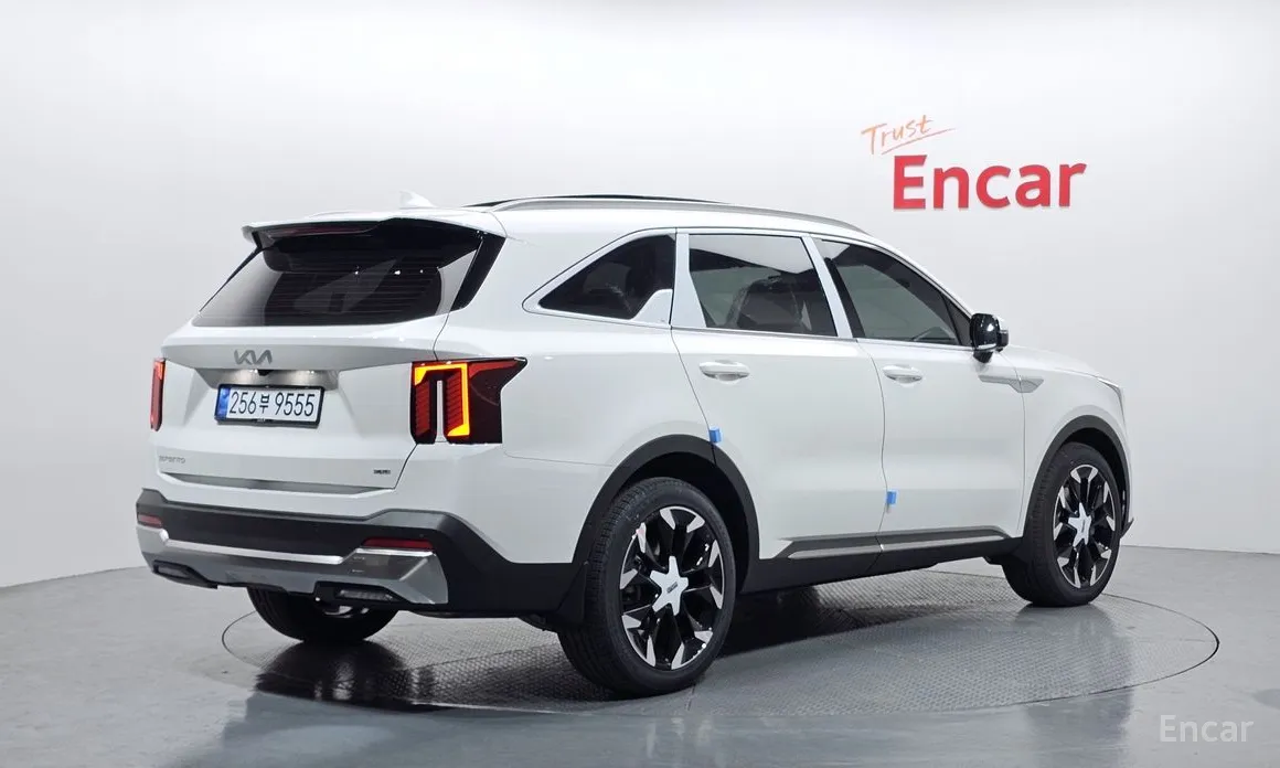 Фото 2 - Kia Sorento