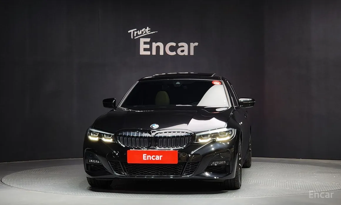 Photo 3 - BMW 3 Series