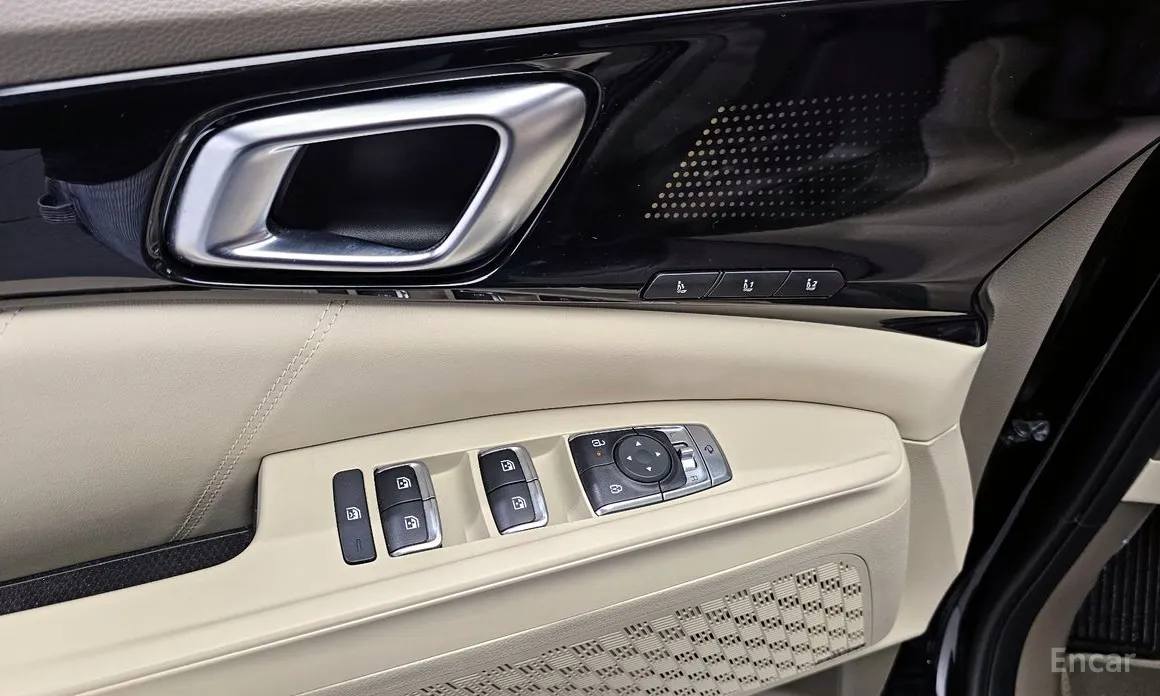 Фото 14 - Kia Carnival