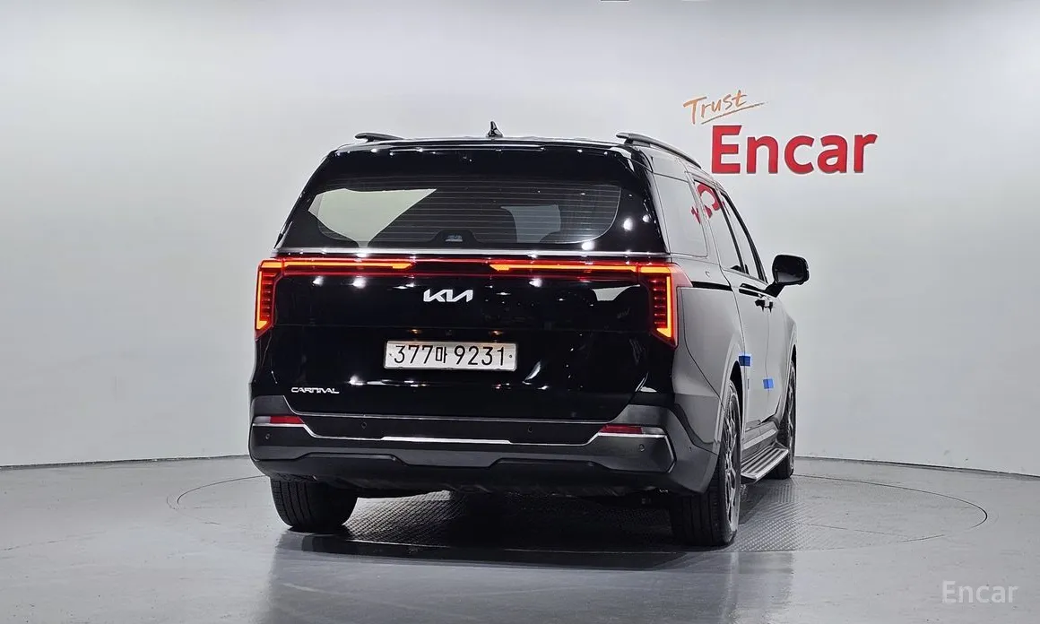 Фото 4 - Kia Carnival