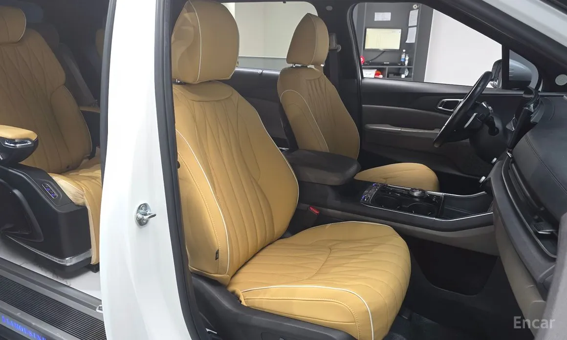 Фото 10 - Kia Carnival