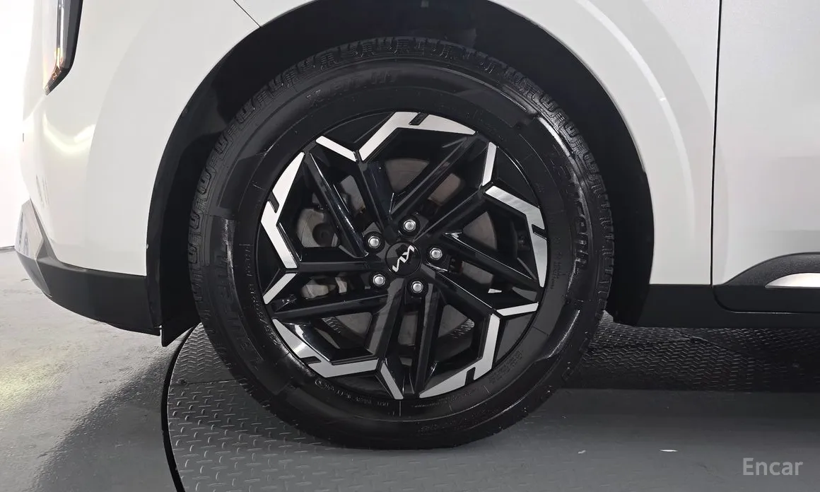 Фото 5 - Kia Carnival