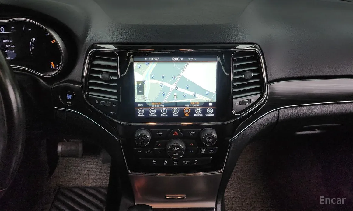 Фото 14 - Jeep Cherokee