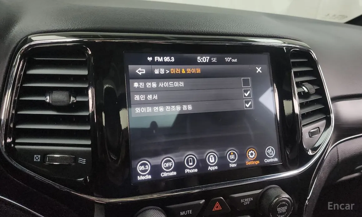 Фото 17 - Jeep Cherokee