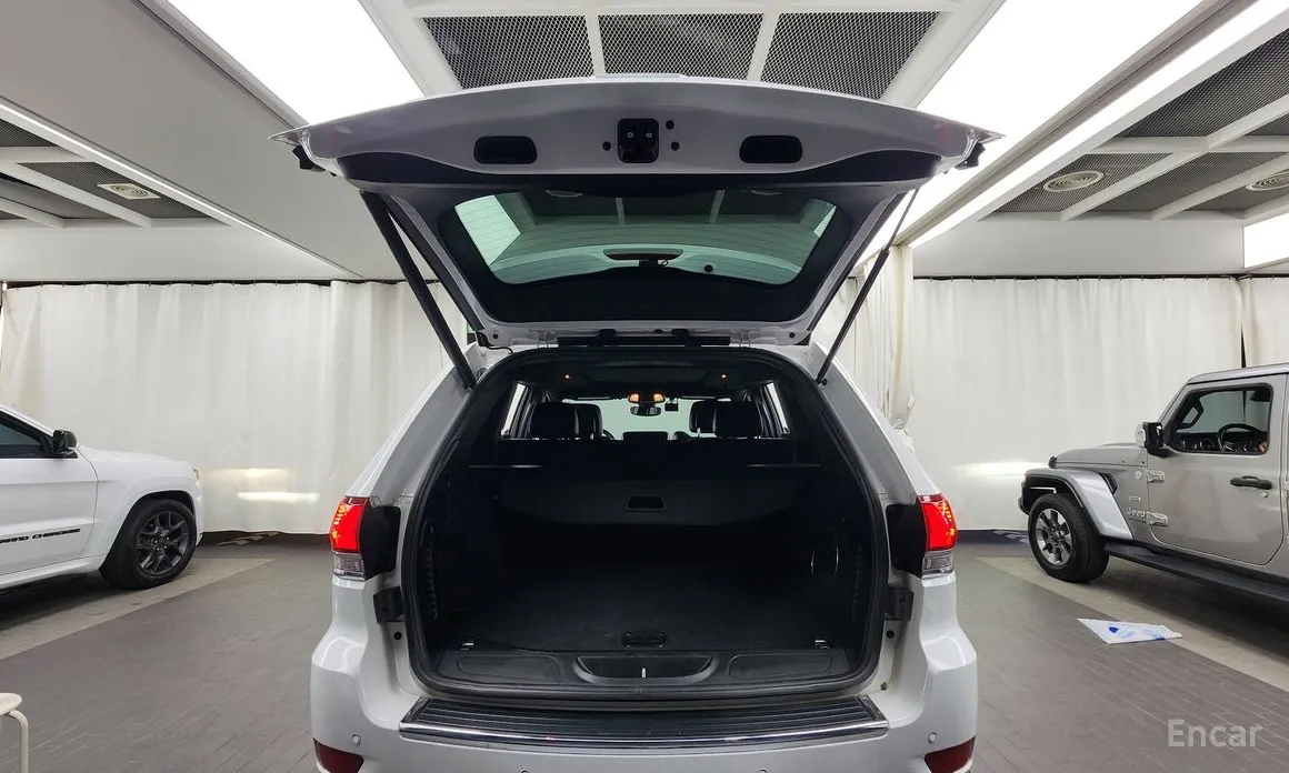 Фото 20 - Jeep Cherokee