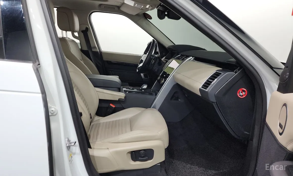 Фото 11 - Land Rover Discovery