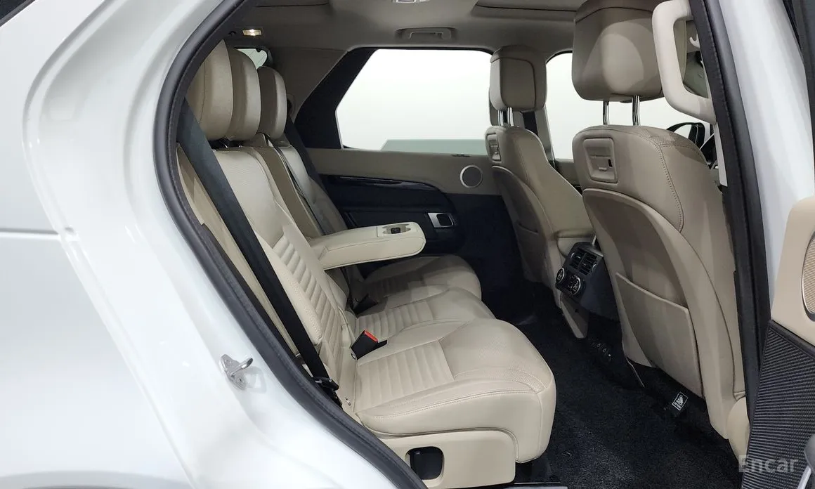 Фото 12 - Land Rover Discovery