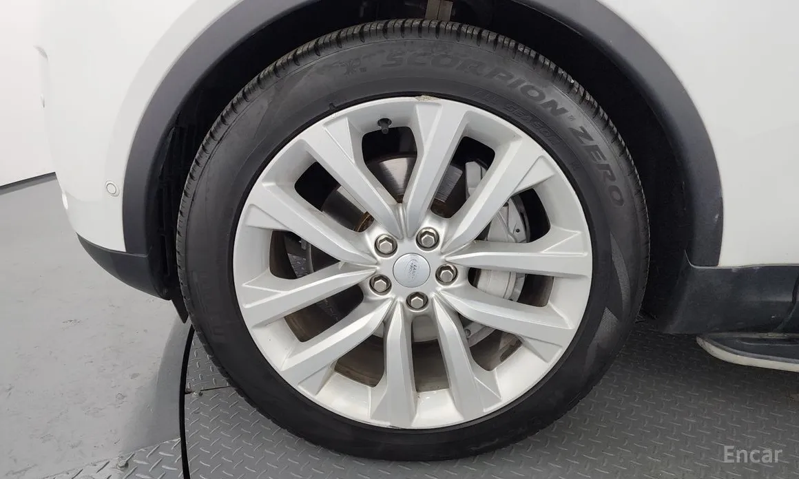 Фото 5 - Land Rover Discovery