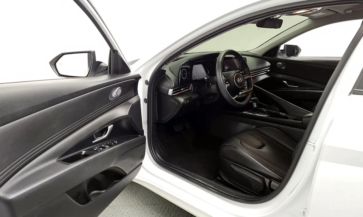 Фото 10 - Hyundai Avante