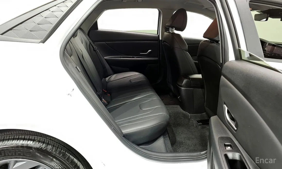 Фото 12 - Hyundai Avante