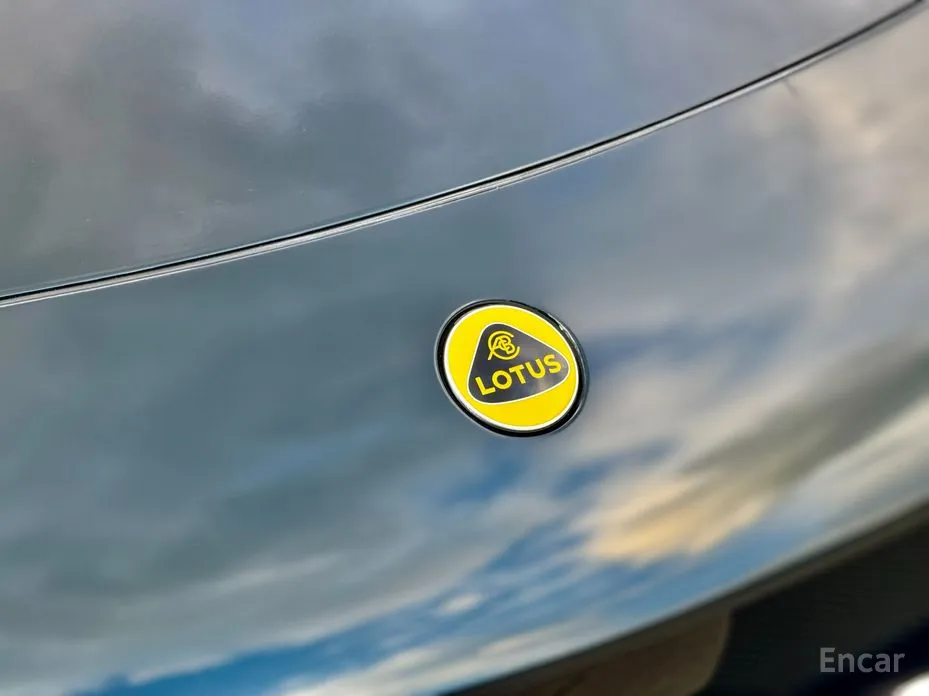 Фото 11 - Lotus Emira