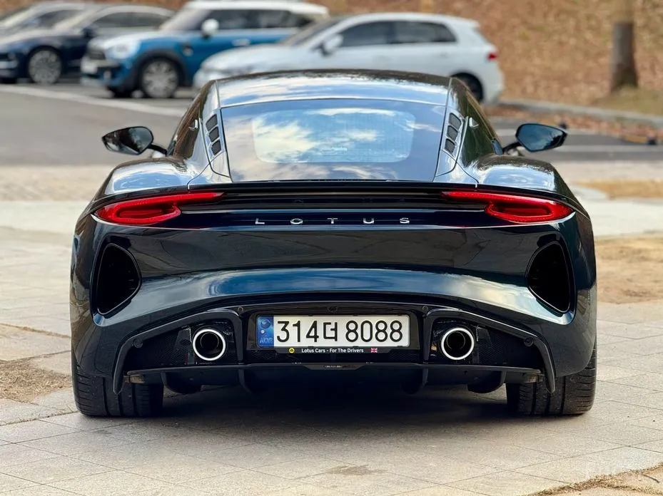 Фото 5 - Lotus Emira