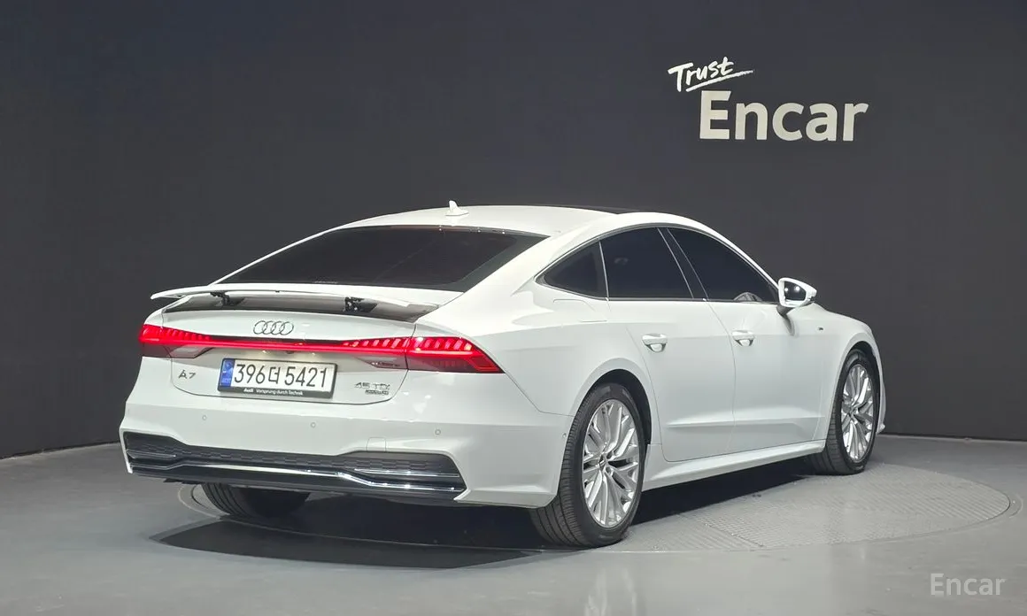 Фото 2 - Audi A7