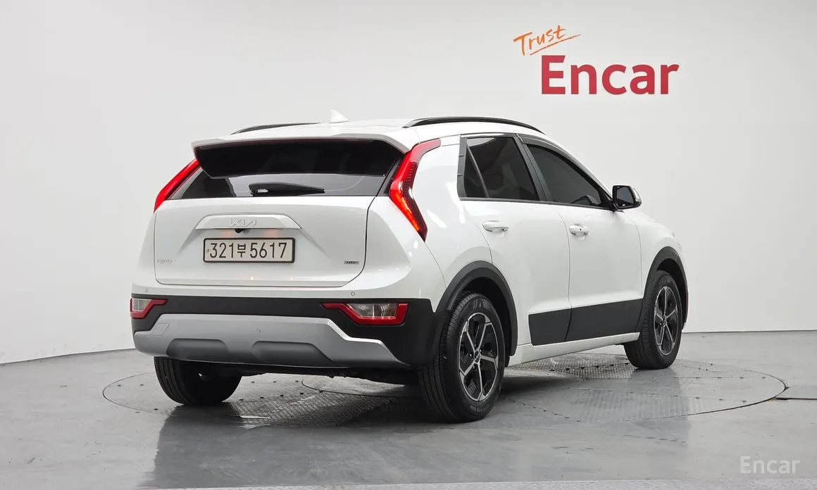 Фото 4 - Kia Niro