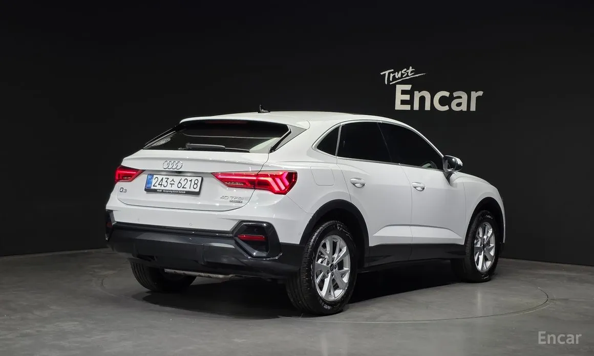 Фото 2 - Audi Q3