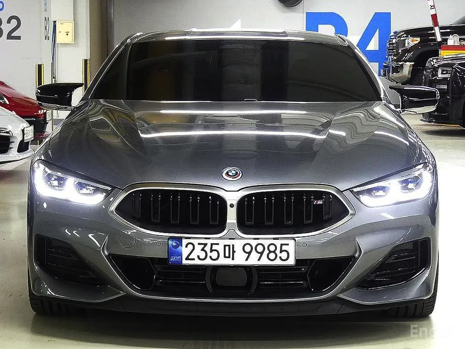Фото 1 - BMW 8 Series