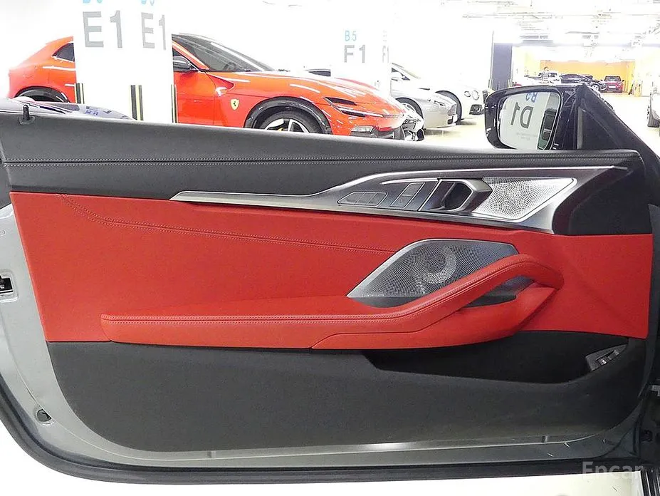 Фото 18 - BMW 8 Series